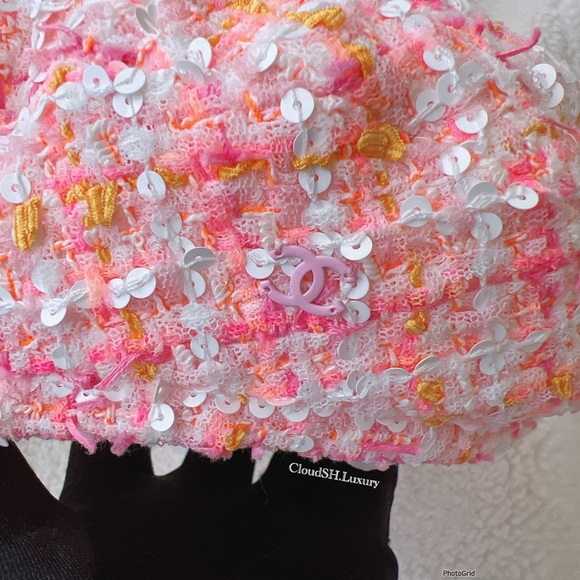Auth Chanel 19C Runway Pink Tweed CC logo Beret -Size. M - Picture 3 of 9